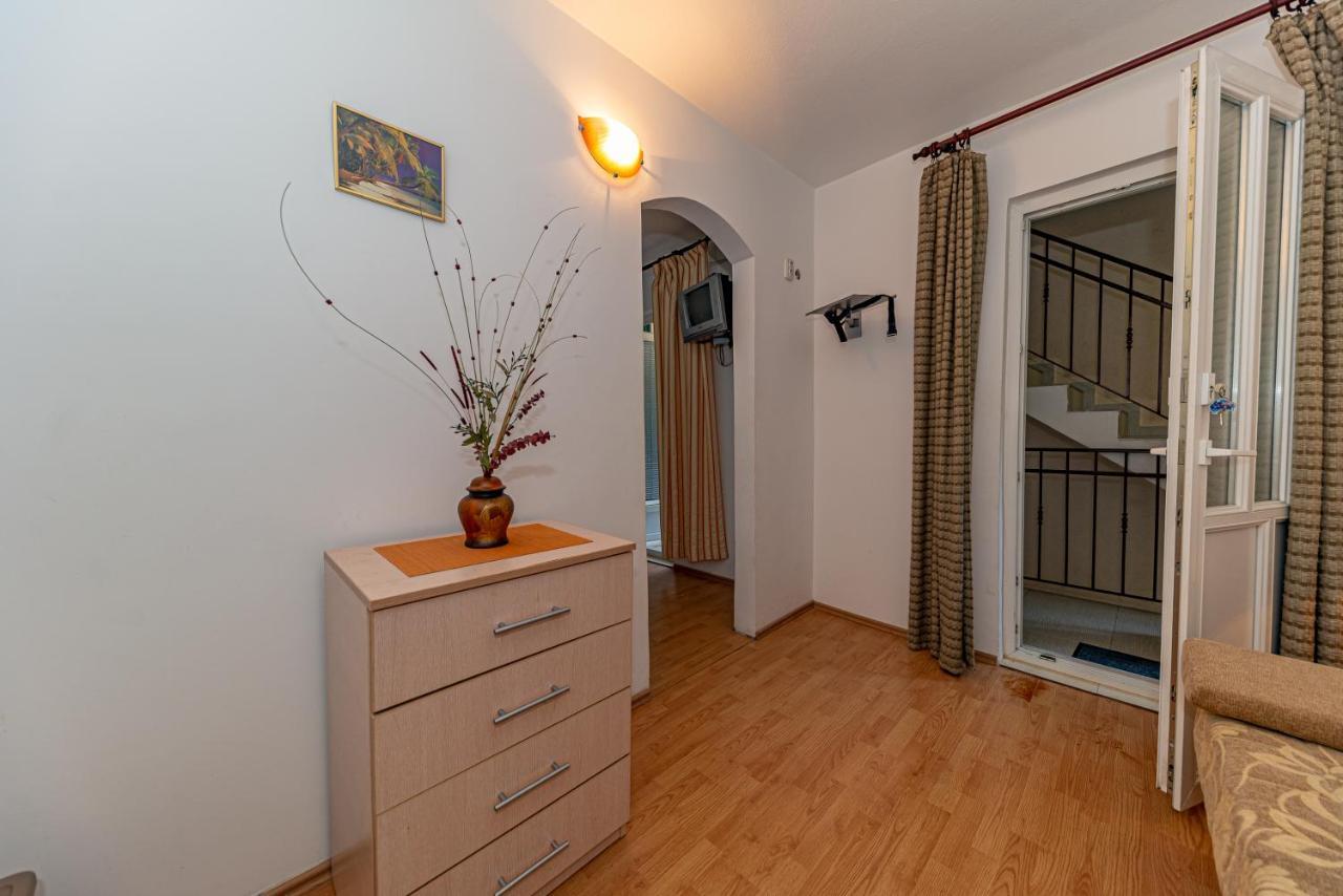 Apartment Knezevic Petrovac 외부 사진